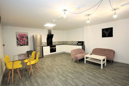 Gordon Street, Preston - Photo 2