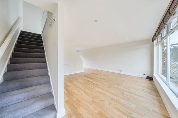 3 bedroom maisonette to rent - Photo 1