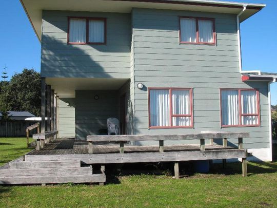 Room for 2 Families In Manuka Place - Photo 1