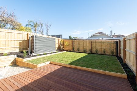 16A Louise Street, Brighton East VIC 3187 - Townhouse For Rent | Domain - Photo 4