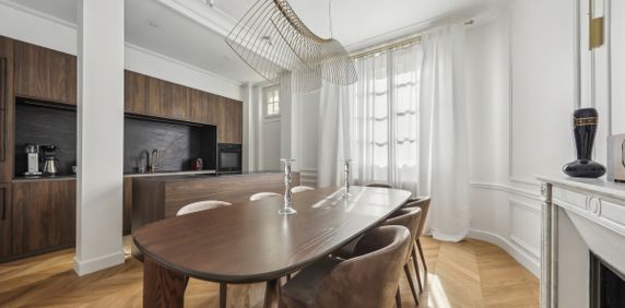 Appartement à louer à Paris 6Ème - Photo 2