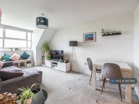 1 bedroom flat to rent - Photo 3