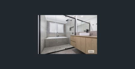 Modern 4-Bedroom Family Home - all the comforts and plenty of shine - Photo 5