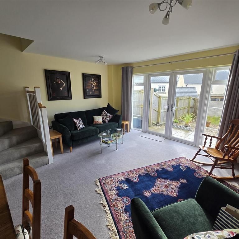 2 bedroom semi-detached house to rent - Photo 1