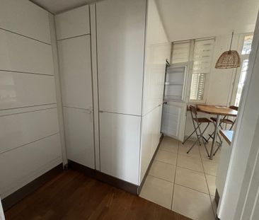 Très beau 2 pièces meublé en duplex 6ème & 7ème étage avec superbe vue - Photo 5