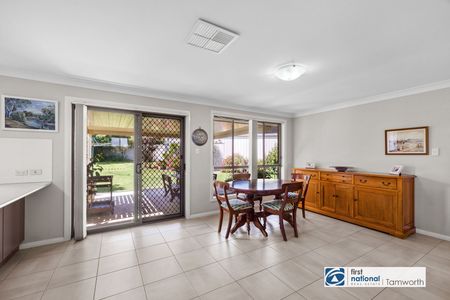 6 Coolamon Close, 2340, Tamworth Nsw - Photo 2