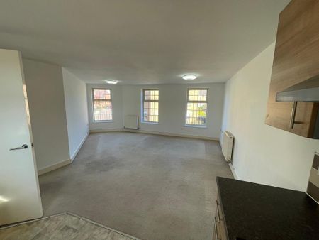 2 bedroom flat to rent - Photo 3