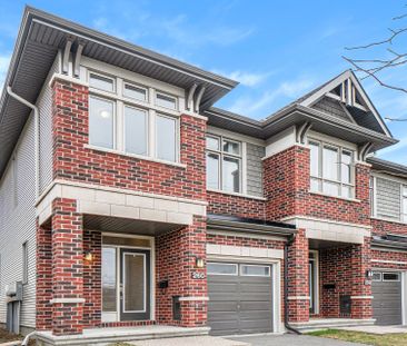 For Lease - 260 Dolce Crescent, Blossom Park - Airport and Area, On... - Photo 2