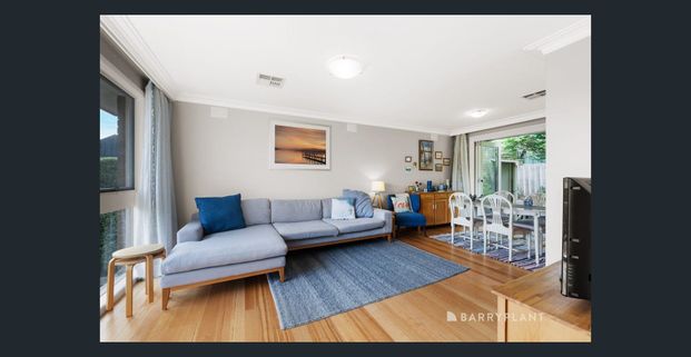 Charming 2-Bedroom Villa Unit in the Heart of Surrey Hills - Photo 1