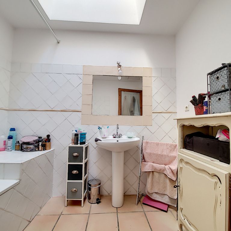 Cabannes : Appartement T3 73 m² avec garage, - Photo 1