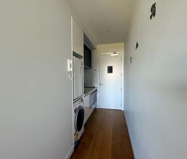 Lock up and leave - Photo 3