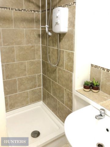 1 bedroom Flat To Let Total Size: 291 SQ FT - Photo 4
