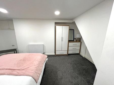 Room in a Shared House, Randolph Street, LS13 - Photo 5