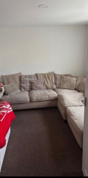 Room in a Shared House, Fearnville Place, LS8 - Photo 1