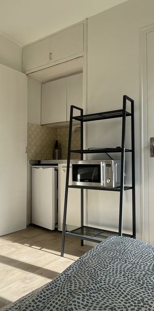 Location Appartement 1 pièce 11m² LA ROCHE SUR YON 85000 - Photo 1