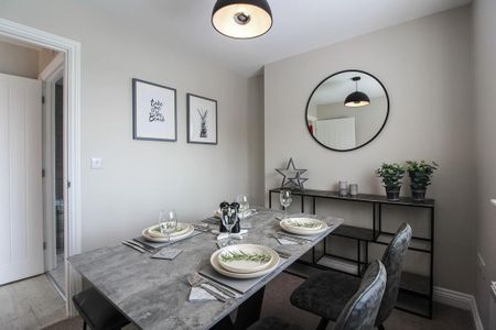 2 bedroom semi-detached house to rent - Photo 2