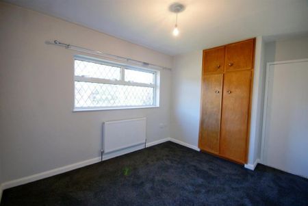 3 bedroom detached house to rent - Photo 4