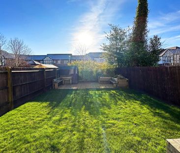 3 bedroom semi-detached house to rent - Photo 3
