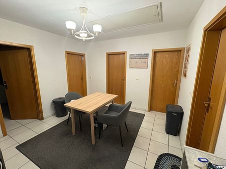 Großzügige 4-Zimmer-Wohnung in zentraler Lage von Marklohe! - Photo 3
