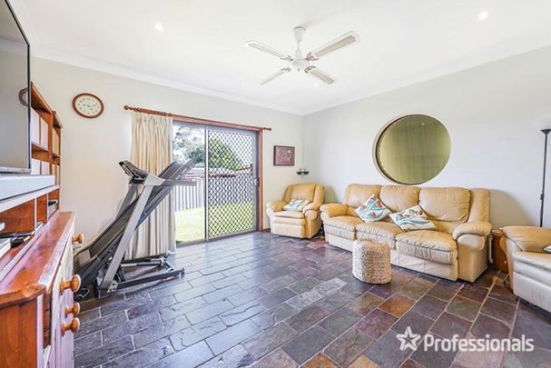 5 Bedroom and 2 Bathrooms - Photo 1