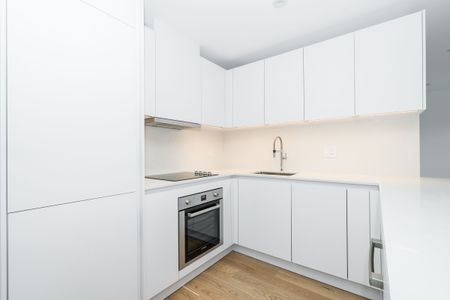 240 Oriole Parkway - Photo 2