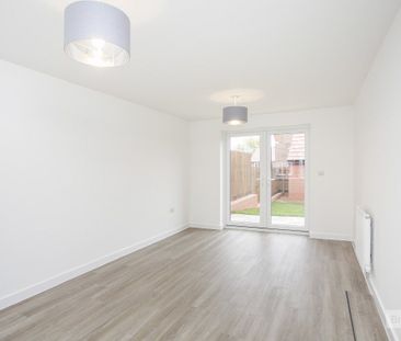 Caesar Drive, NUNEATON - Photo 4