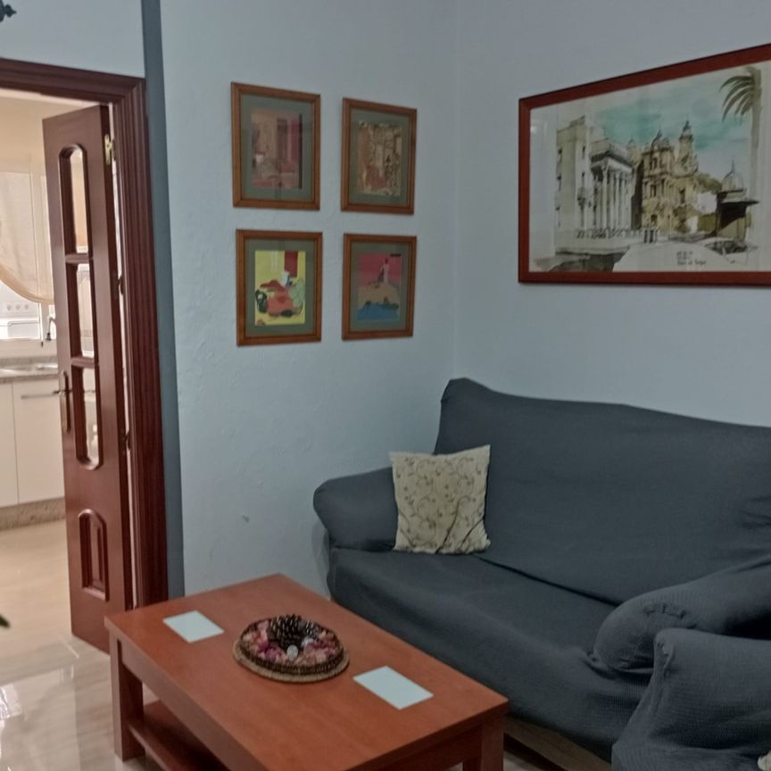 Casa en alquiler en Malaga - Photo 1