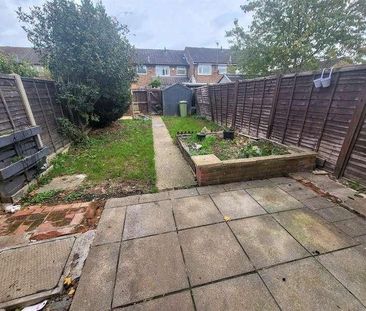 Lawrence Walk, Newport Pagnell, MK16 - Photo 6