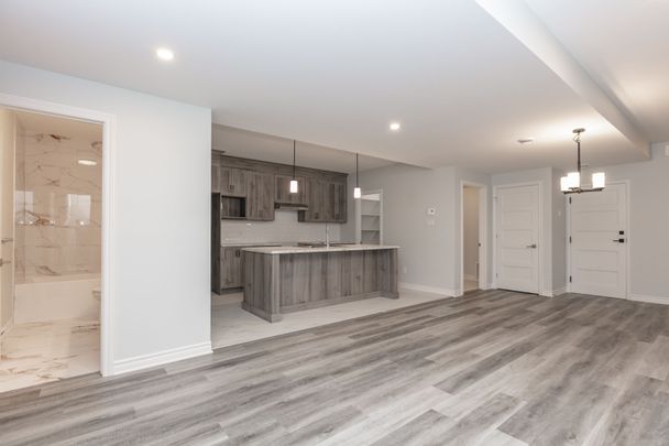 For Lease - 562 Regina Street Unit# A, Russell, Ontario - Photo 1