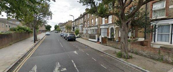 5 Bed Terraced House, Glyn Road, E5 - Photo 1