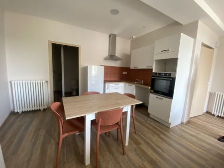 Location Appartement 1 pièce 33m² MONT DE MARSAN 40000 - Photo 5