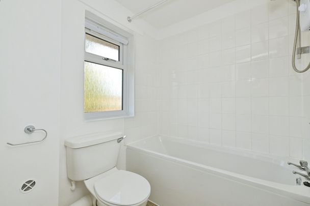 Lale Walk, Peterborough, Wittering - Photo 1