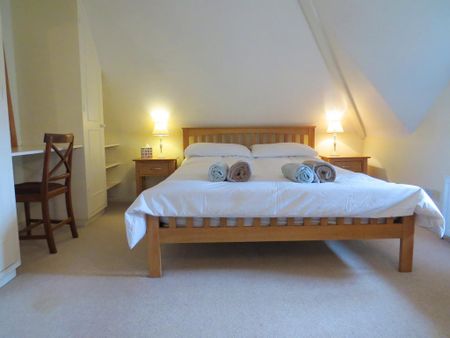 3 bedroom detached house to rent - Photo 5