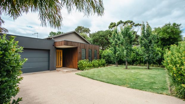 17 The Avenue , - Photo 1