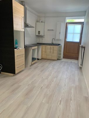 Location Appartement 3 pièces 62m² ST MACAIRE 33490 - Photo 1