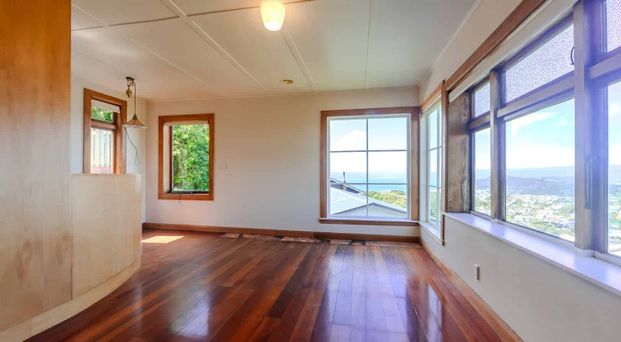 3 Bedroom Home in Brooklyn - Photo 1