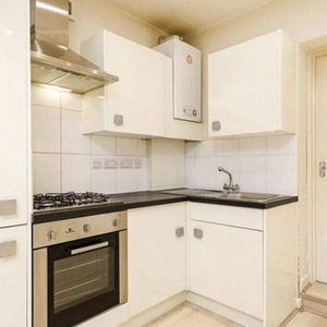 flat to rent - Photo 2