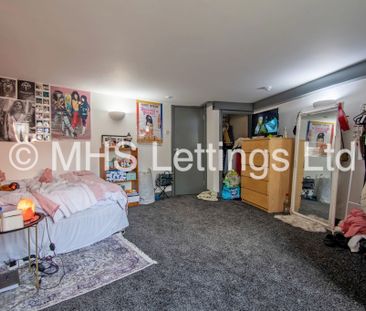 7 Bedroom End Terraced House for rent in The Village Street - Photo 3