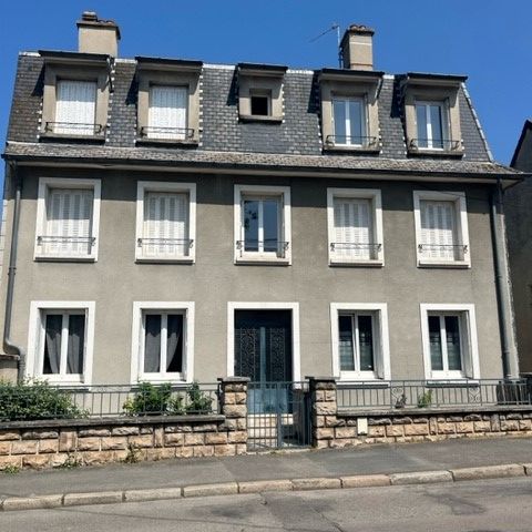 Dans belle maison, joli T1 entièrement rénové - Photo 1