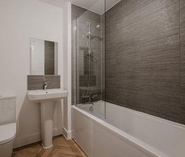 2 bedroom semi-detached house to rent - Photo 4