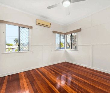 Bright & Spacious 3 Bedroom Home in Location - Photo 1