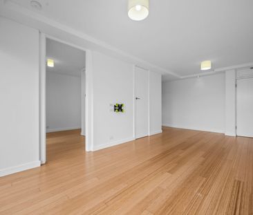 Modern Urban Retreat! - Photo 2