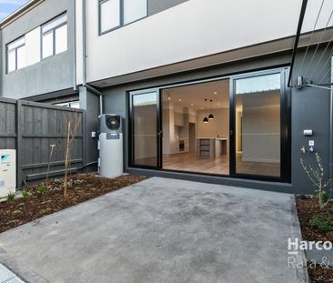 32B Hardwood Grove, Donnybrook, Vic 3064 - Photo 5