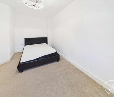 Holts Crest Way, Leeds, LS12 - Photo 3