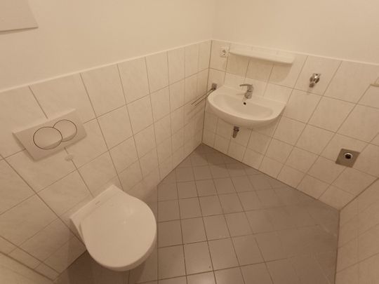 Helle 3-Zimmer-Wohnung mit Balkon im Hasenbergl - Photo 1