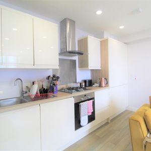 London Road, Croydon - Photo 2