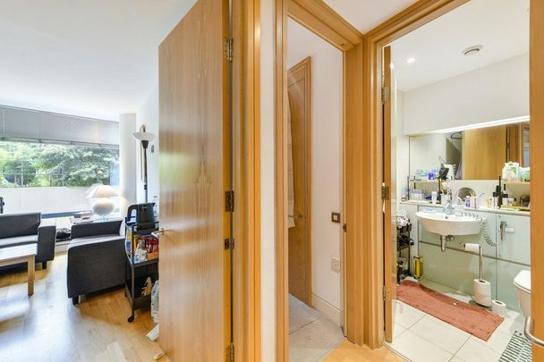 1 bedroom flat to rent - Photo 1