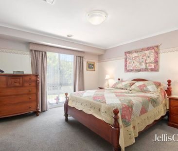 Private Large Single Level Home! - Photo 4