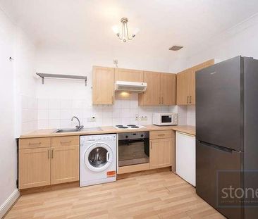Kilburn High Road, London, NW6 - Photo 2