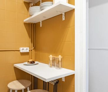 Room in a shared 5-bedroom apartment for rent in El Fort Pienc for professionals - Photo 6